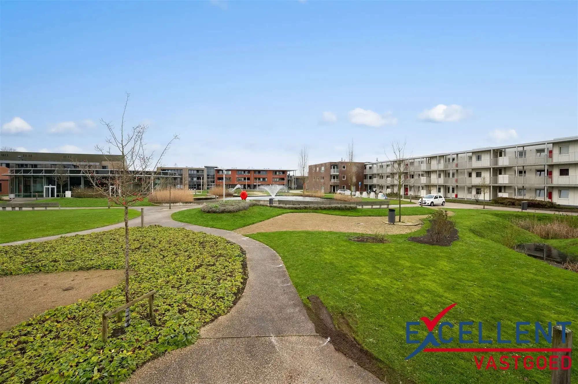 Zeer ruime service flat te koop Hof Van Rekkelinge Deinze! foto 9