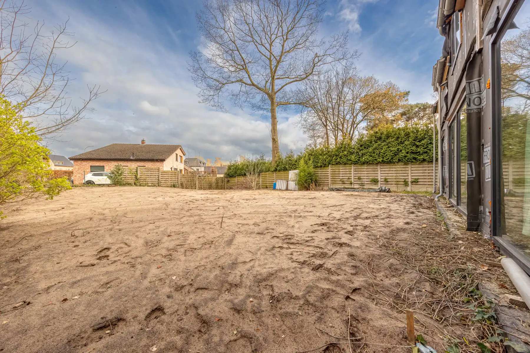 Af te werken ruwbouwwoning met veel mogelijkheden te Lille foto 9