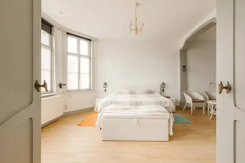 🏡 Unieke herenwoning te huur in het hart van Aarsele! foto 30