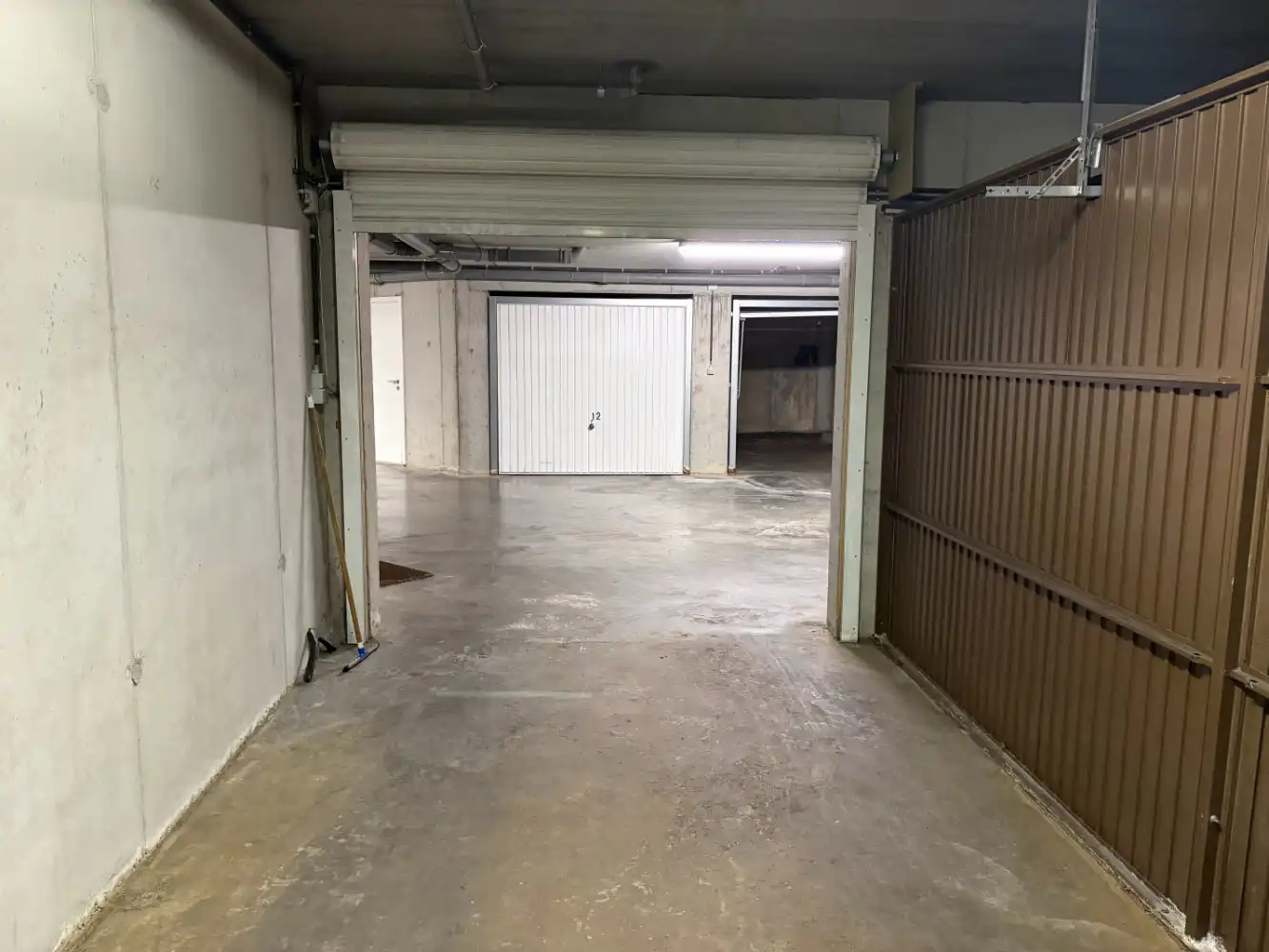 Garagebox te koop op toplocatie in Middelkerke foto 3