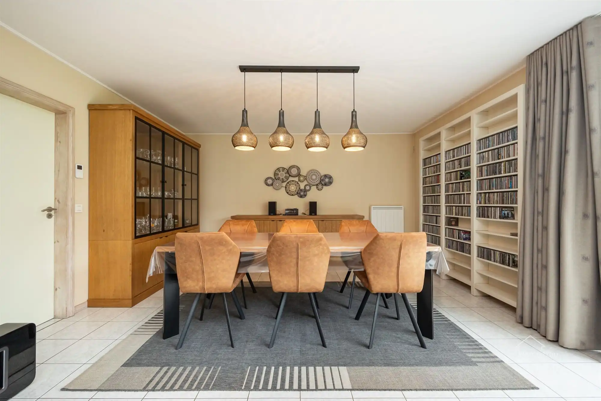 Vrijstaande woning op ruim perceel foto 3