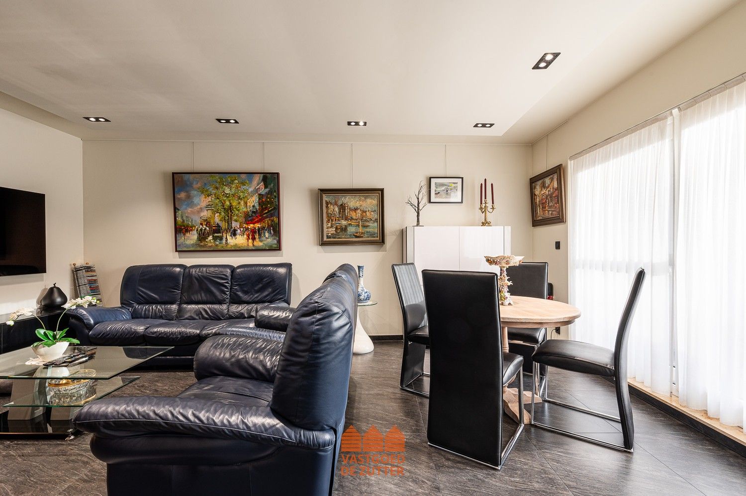 Instapklaar gerenoveerd appartement met terras foto 8