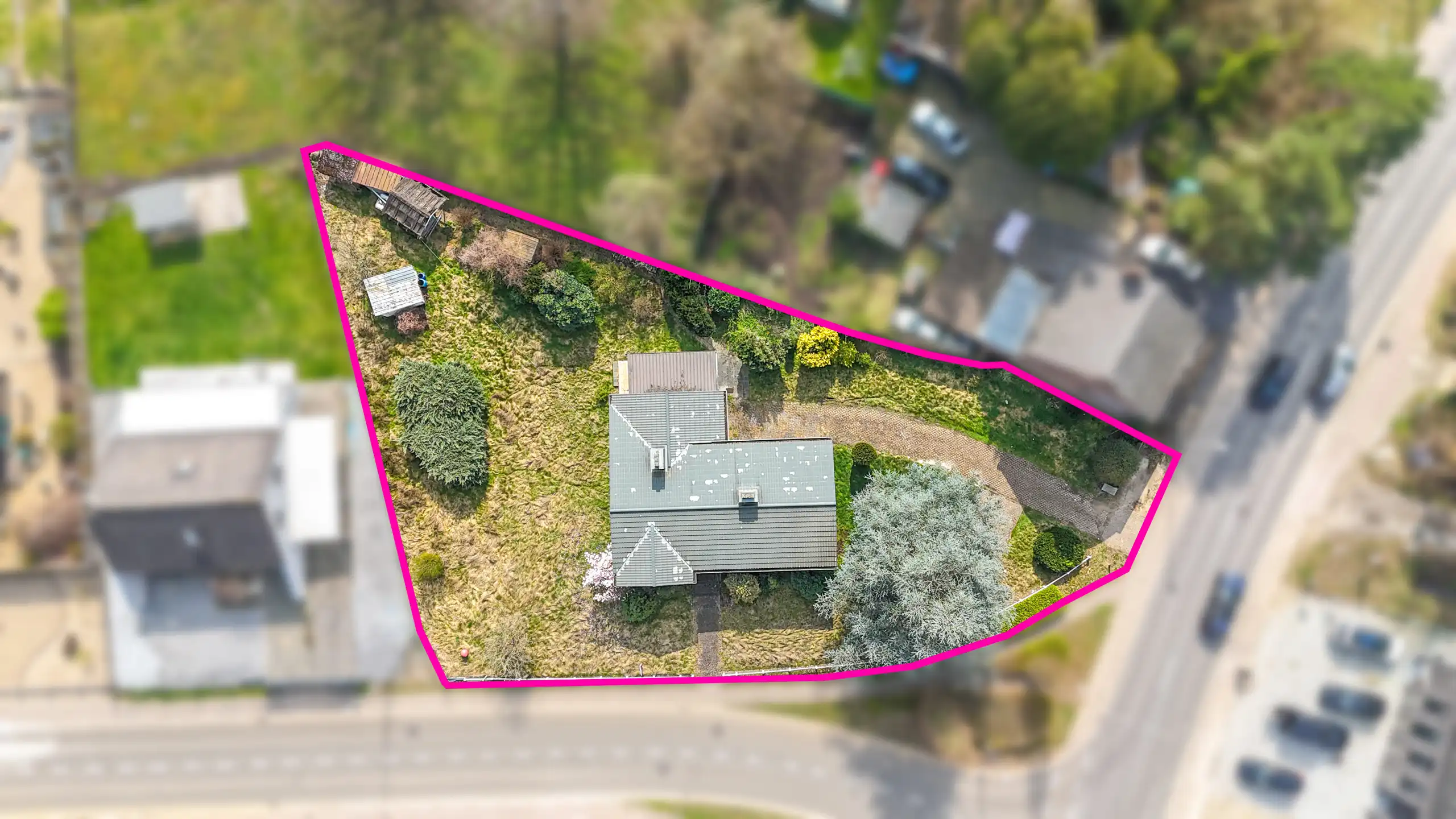 Rustig gelegen bungalow op zeer ruim perceel in Heusden! foto 37