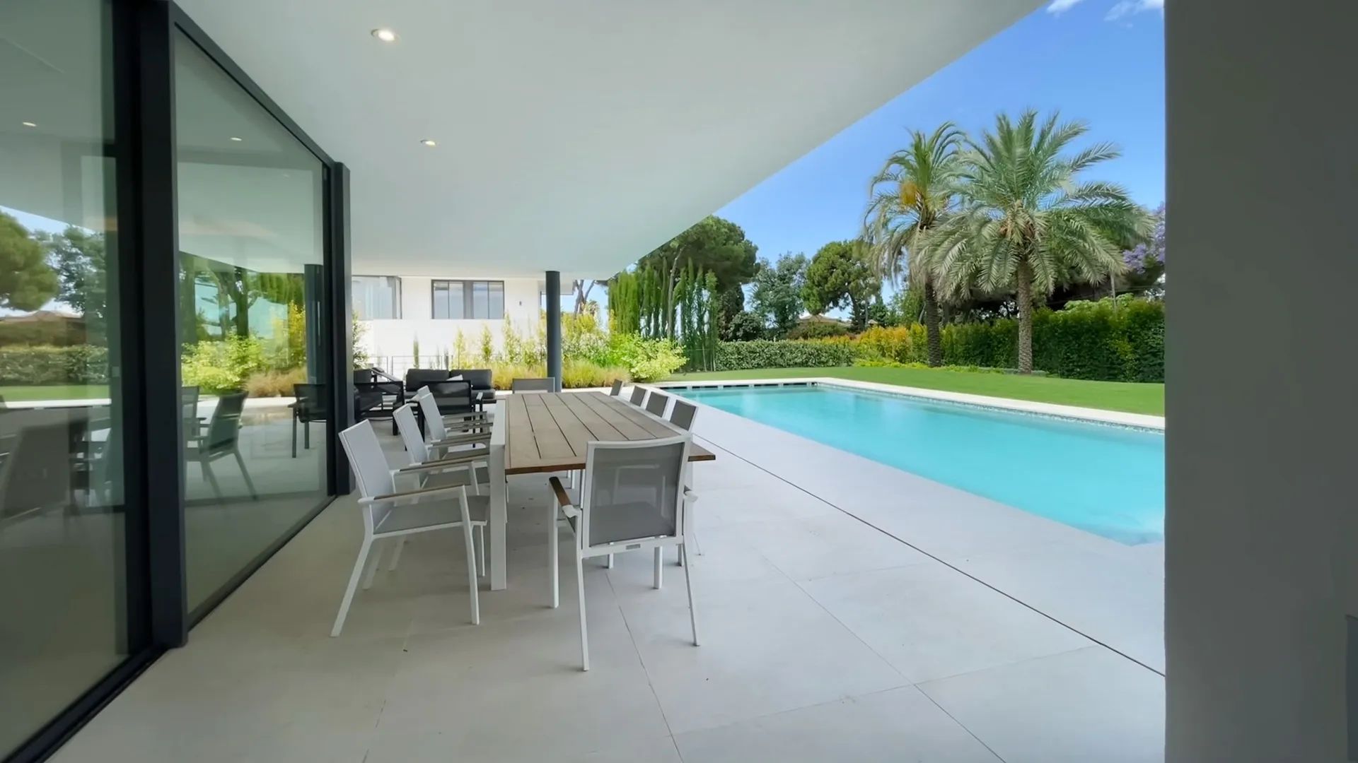 Modern meesterwerk in Nagüeles – waar luxe, ruimte en design samenkomen aan de Golden Mile van Marbella foto 37