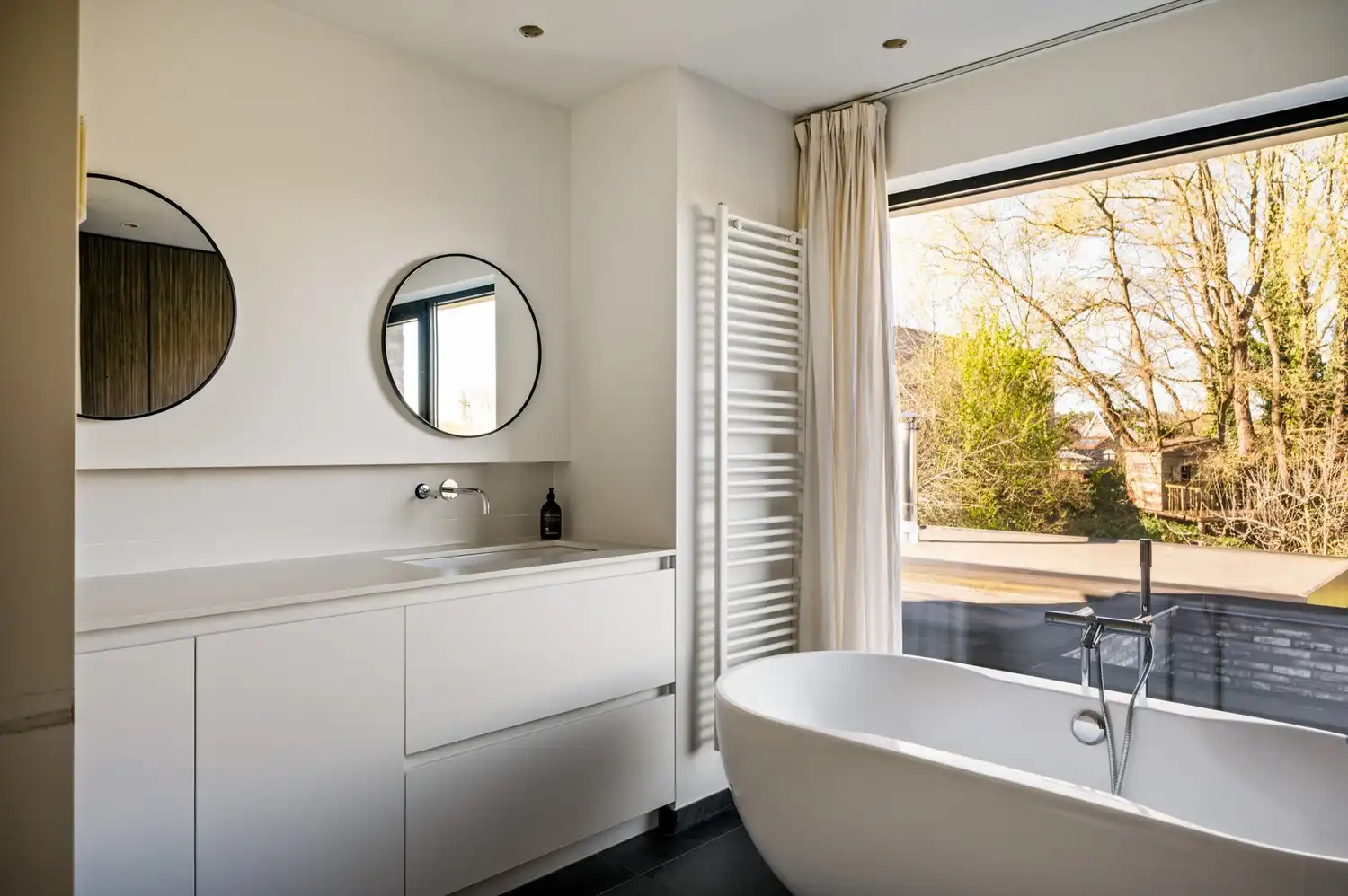 Energiezuinige villa met zwembad, wellness en praktijkruimte op een perceel van 998 m² te Putte foto 35