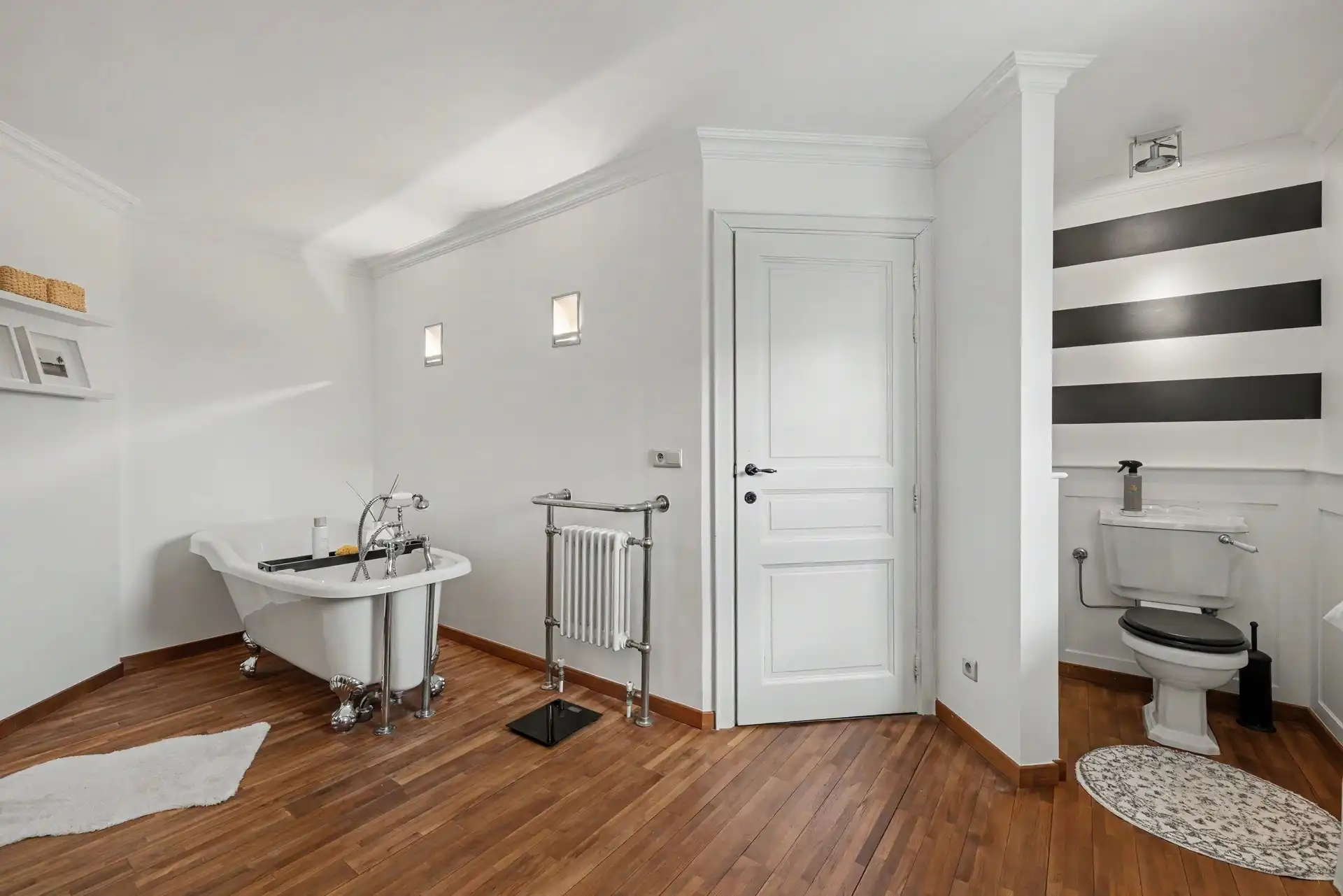 Kwalitatief afgewerkte gezinswoning in authentiek landelijke stijl met o.a. 4 slaapkamers & zwembad (344m²) foto 24