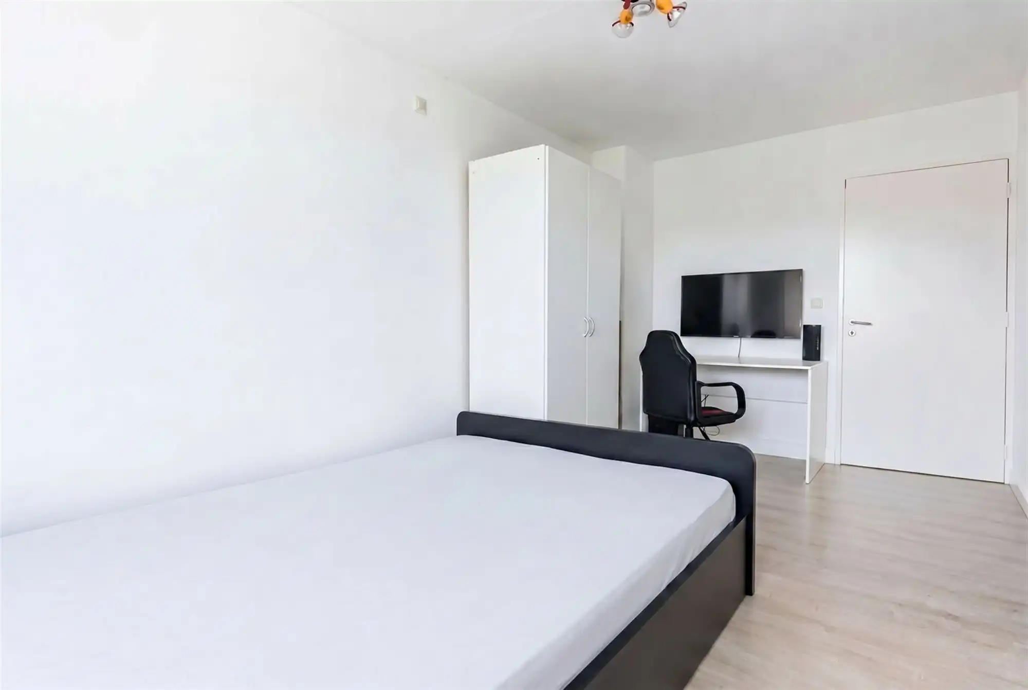 Opbrengsteigendom met 3 verhuurde appartementen foto 23
