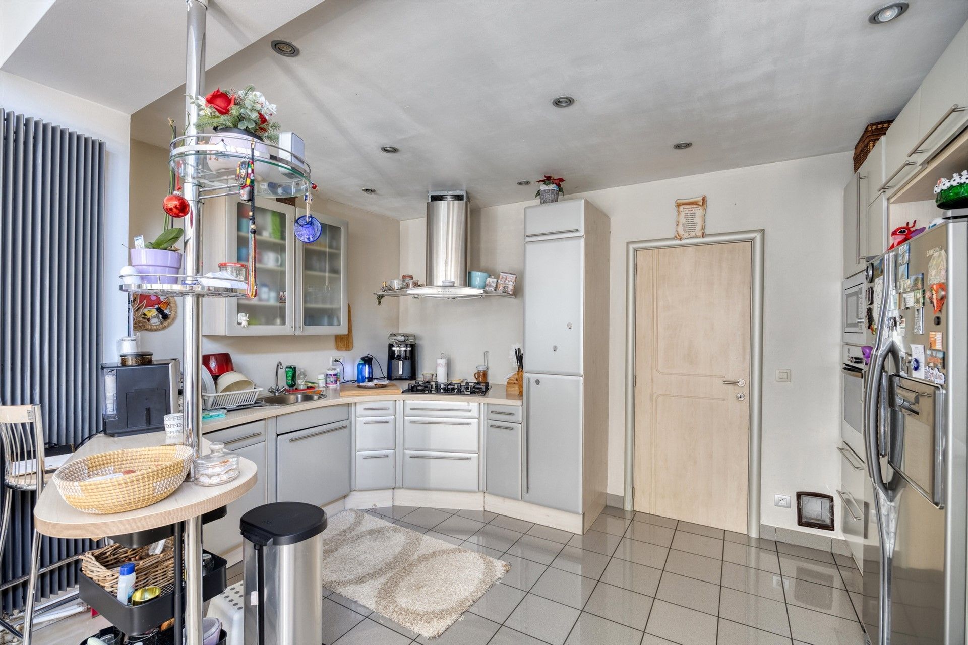 Instapklare rijwoning gelegen in SINT-STEVENS-WOLUWE! foto 5