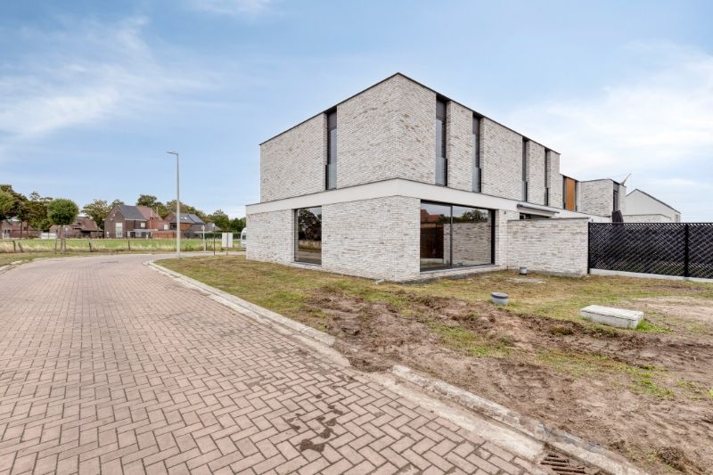 Halfopen bebouwing te Ertvelde Benninckstraat te koop foto 6