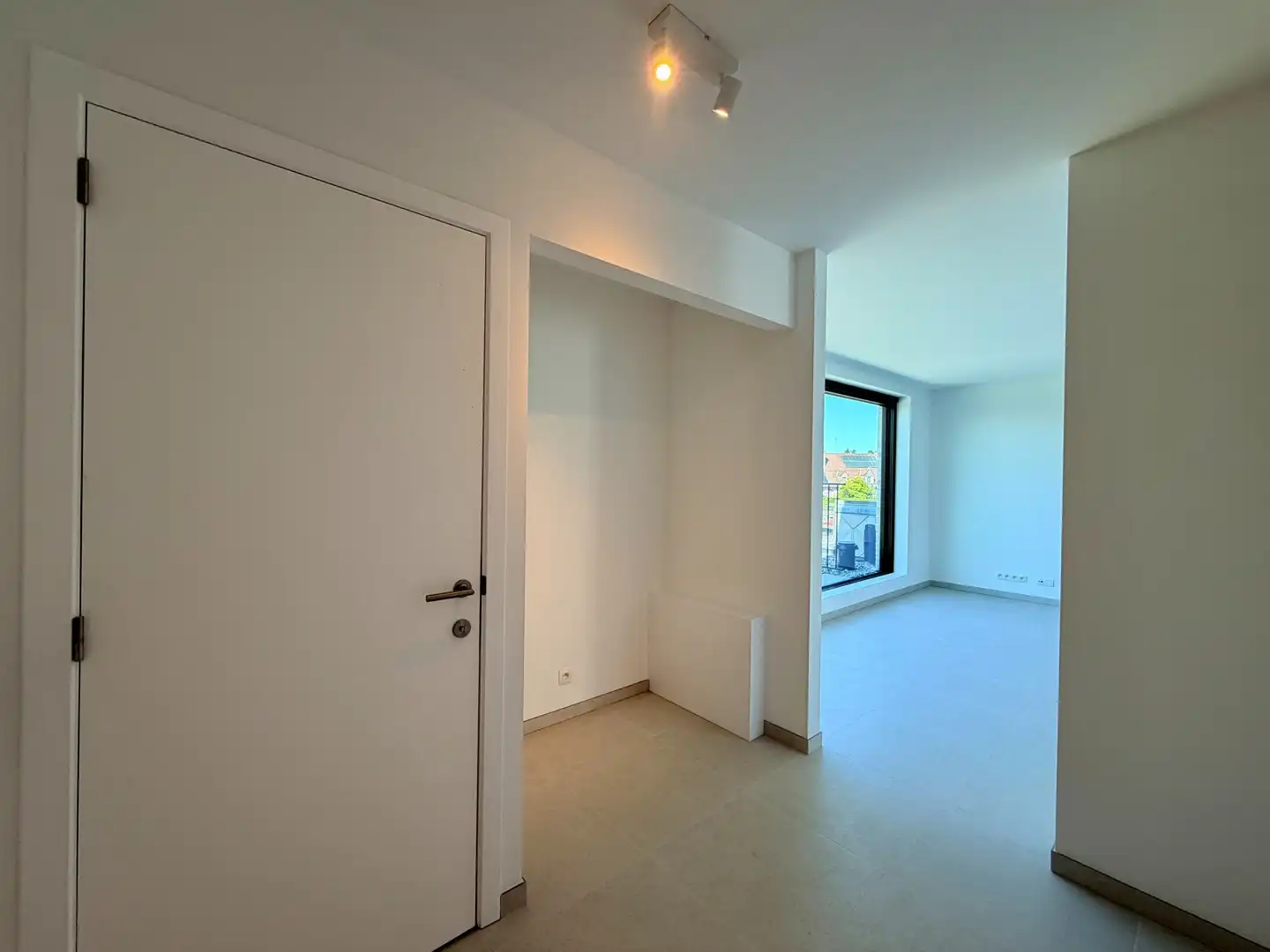 Instapklaar nieuwbouwappartement met 3 kamers & terras te Tielt! foto 12