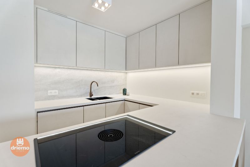 EXCLUSIEF DRIESLAAPKAMER APPARTEMENT MET FRONTAAL ZICHT OP ZEE EN DUMONT WIJK foto 8