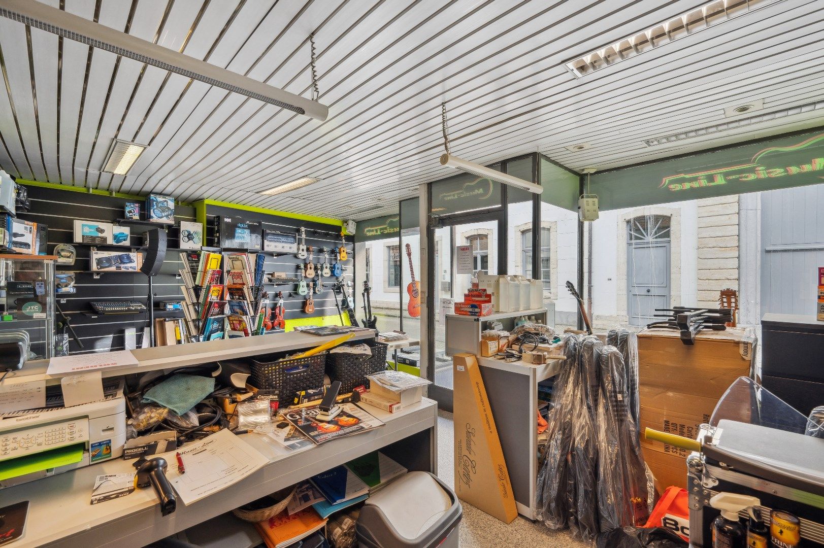 2 gekoppelde woningen met handelsruimte en woonst foto 5