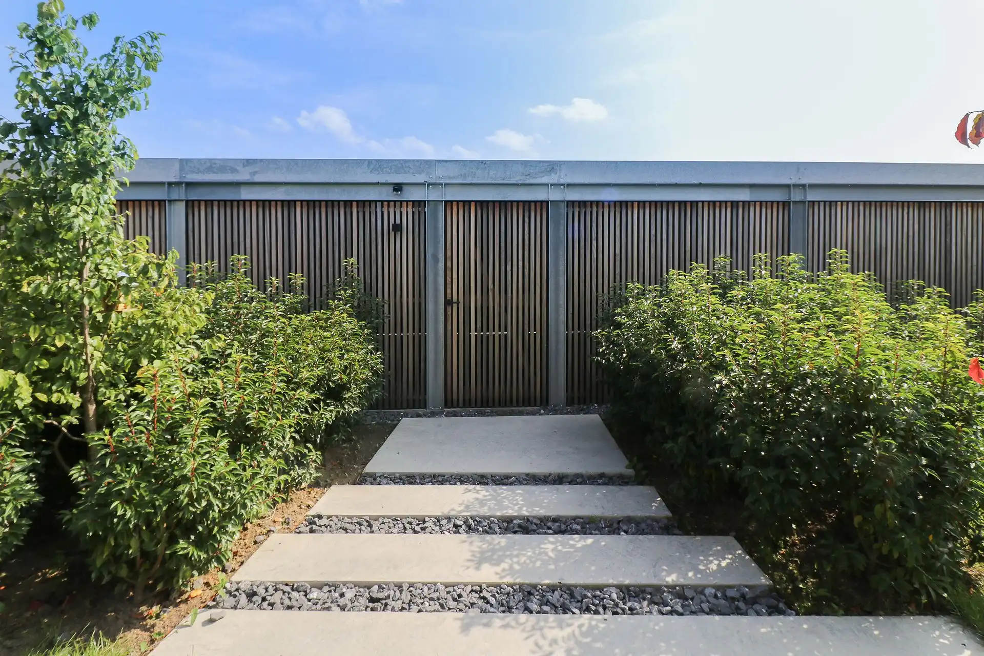 Gemeubelde studio in modern project 'The Doorn House' foto 19