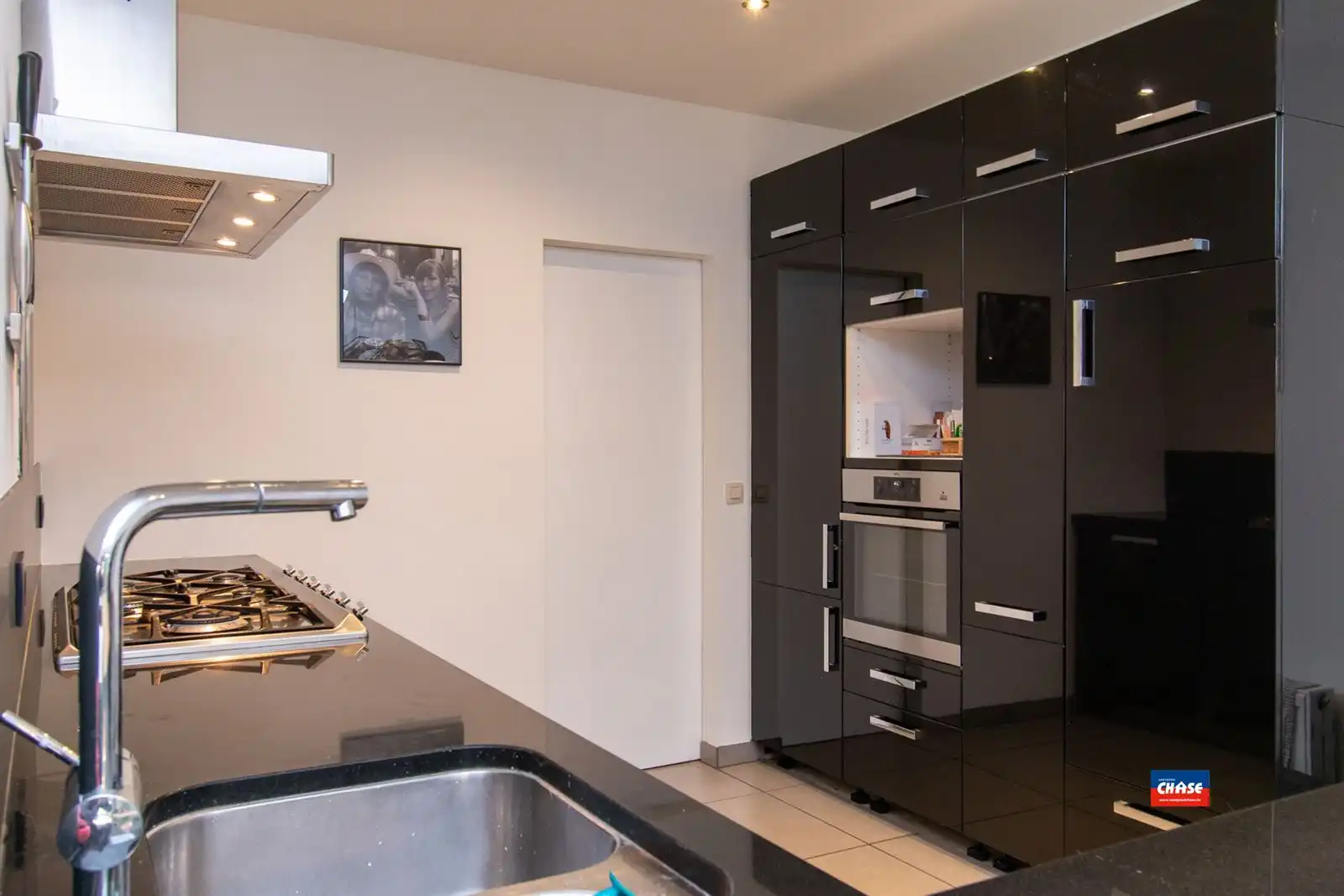 Ruime woning met 2 slpks, garage en tuin  foto 8