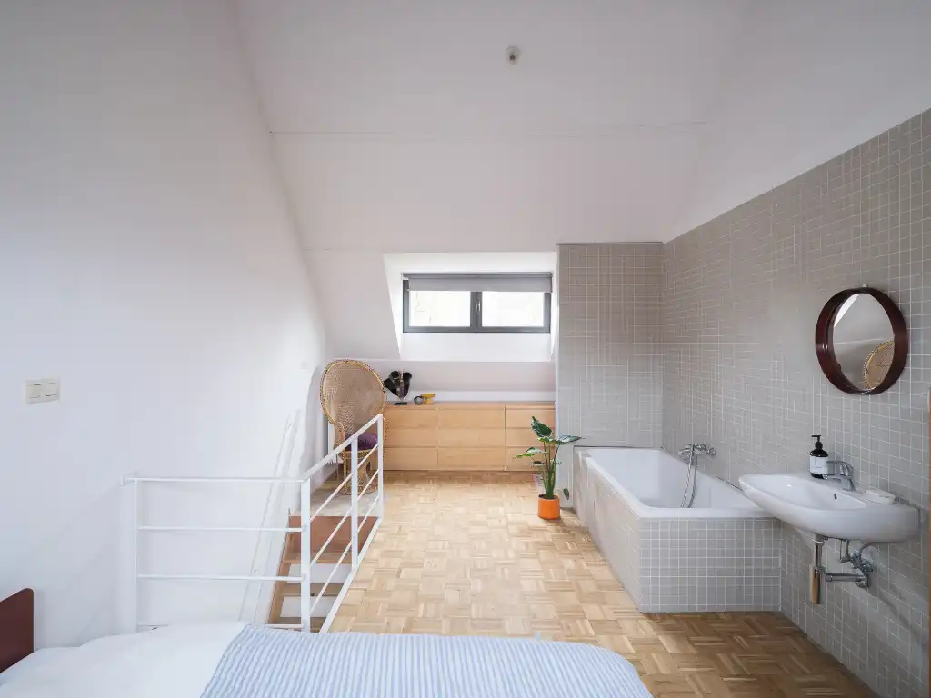 Stijlvolle woning met 3 slaapkamers en parkzicht in de Muide foto 16