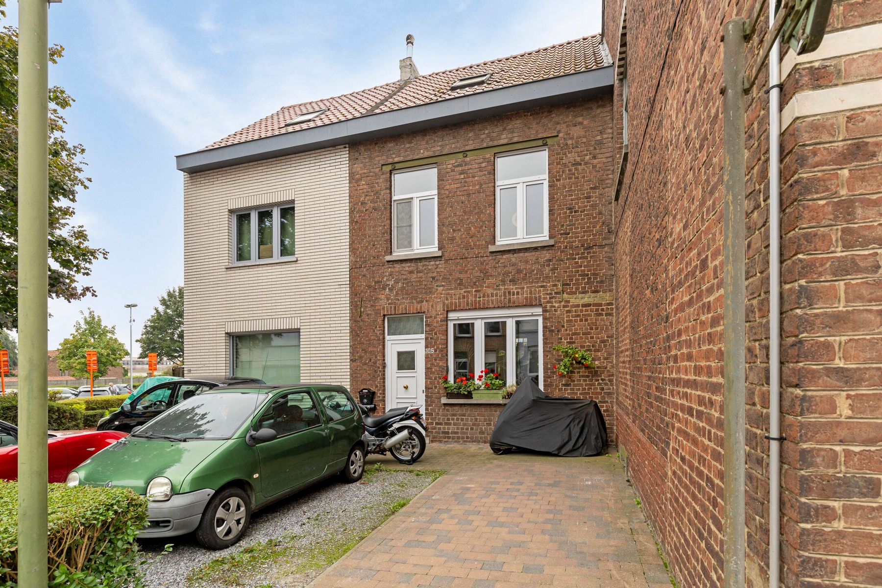 Charmant huis met 3 slaapkamers nabij centrum Halle foto 2