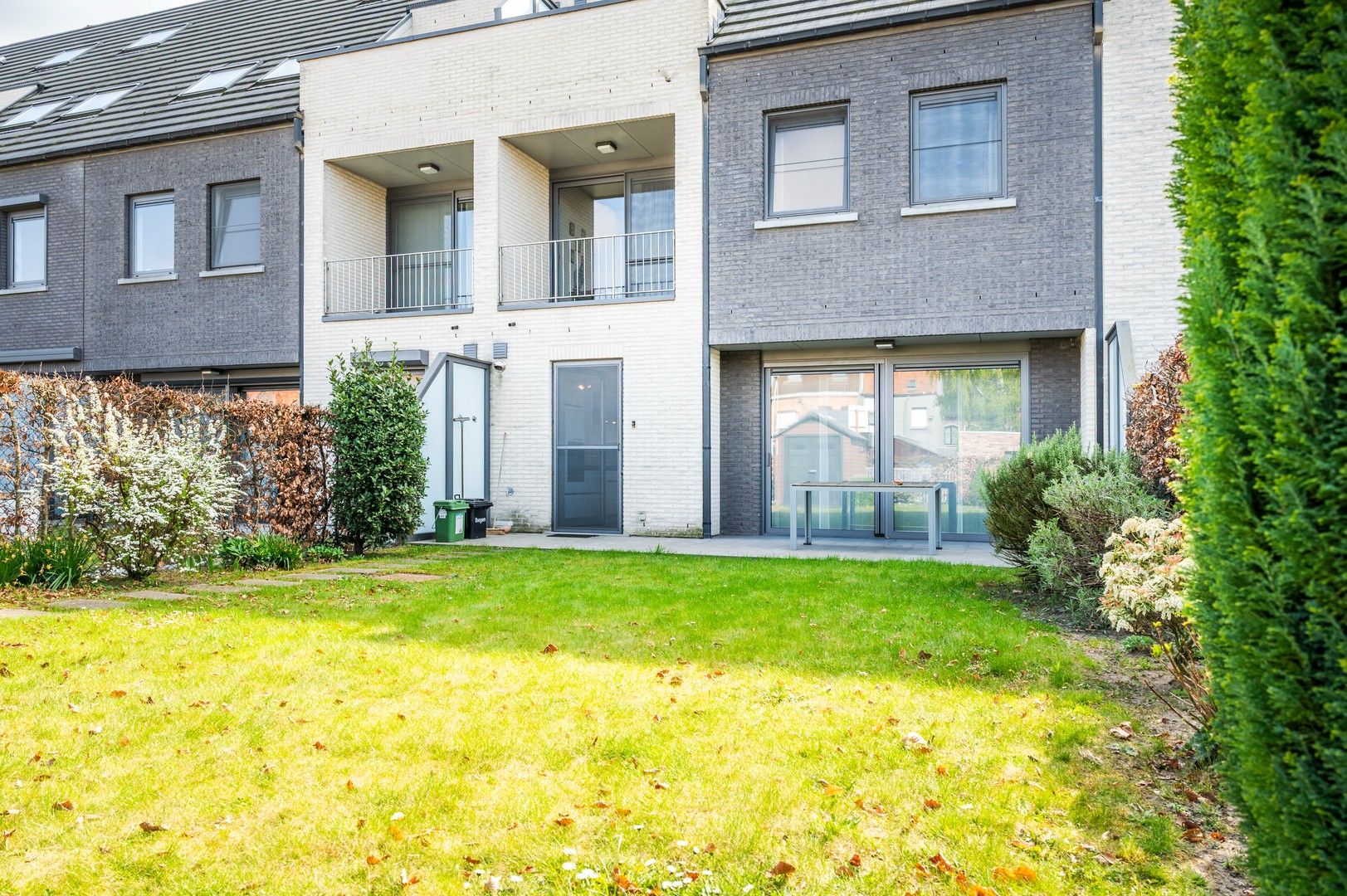 Instapklaar gelijkvloers appartement met tuin + optioneel een garage box! foto 10