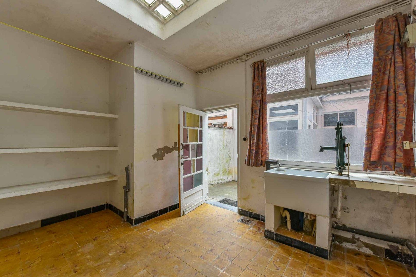 Op zoek naar een woning met veel potentieel, centraal gelegen in Merchtem? Welkom Home! foto 12