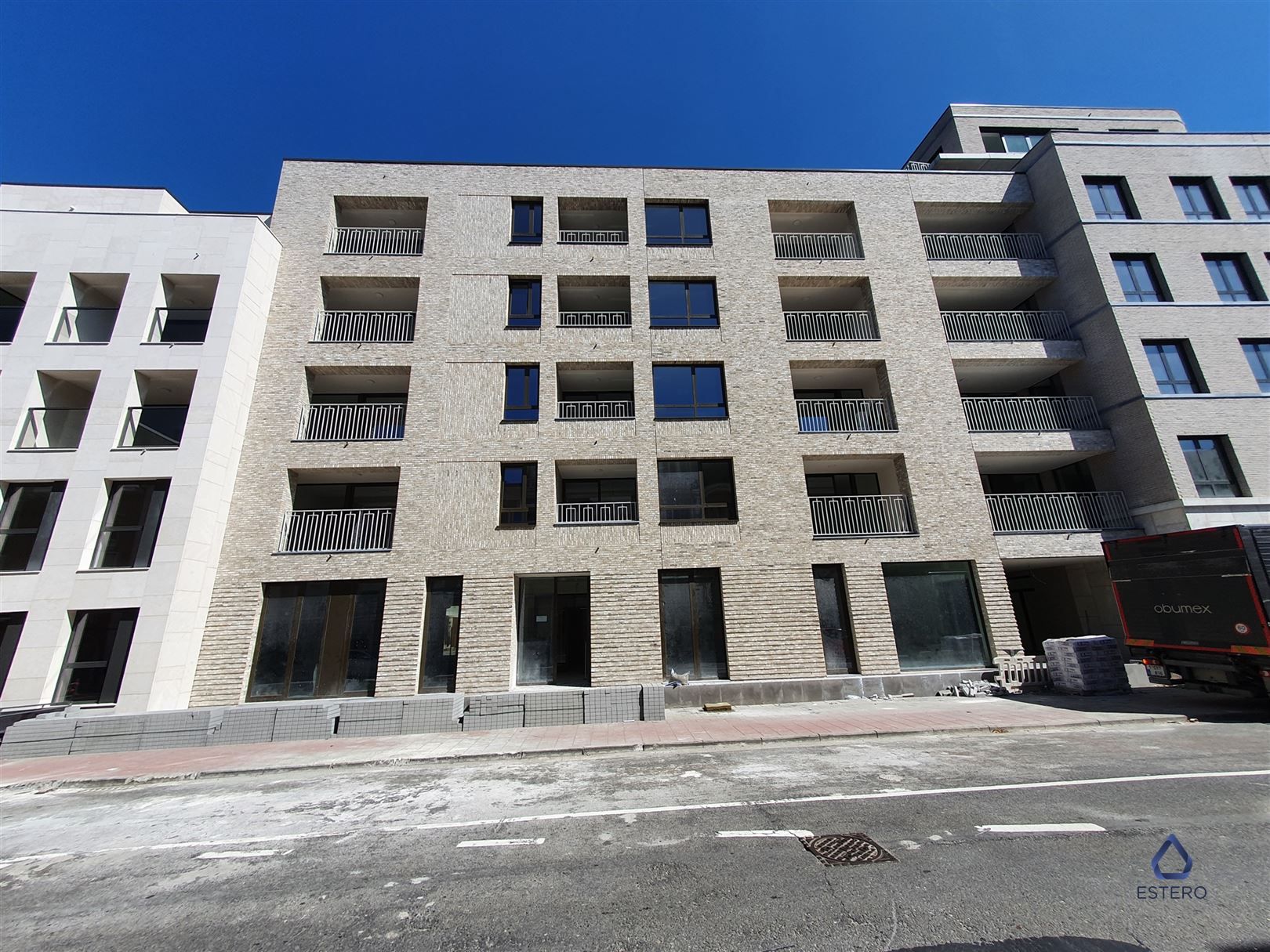 Nieuwbouwappartement met 3 slaapkamers op een topligging foto {{pictureIndex}}