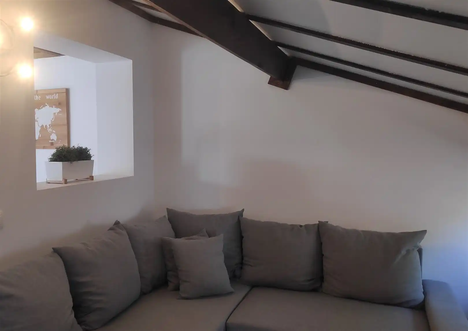 Mooi bemeubelde woning foto 11