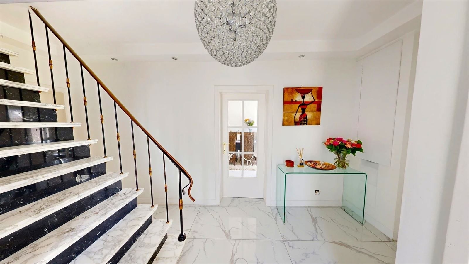 Gerenoveerde woning met tuin en 5 slaapkamers foto 14