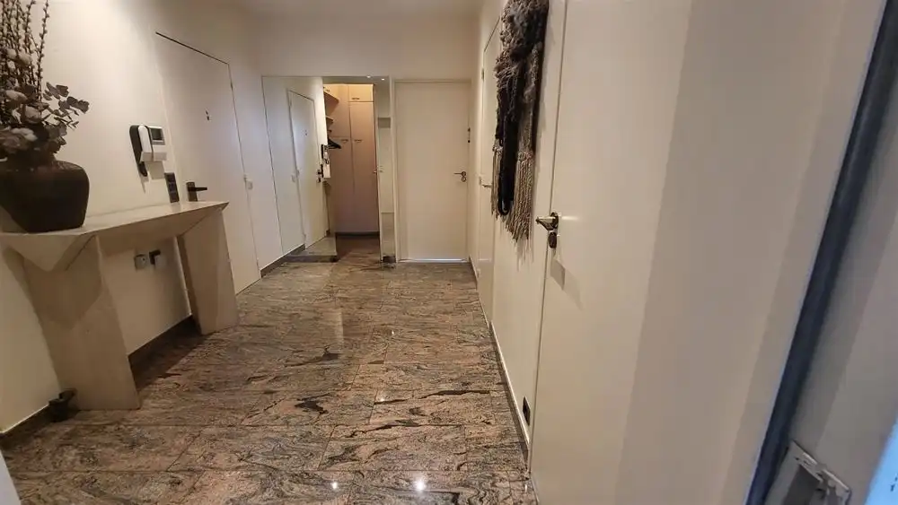 Ruim appartement (183m²) te Antwerpen-Centrum foto 2