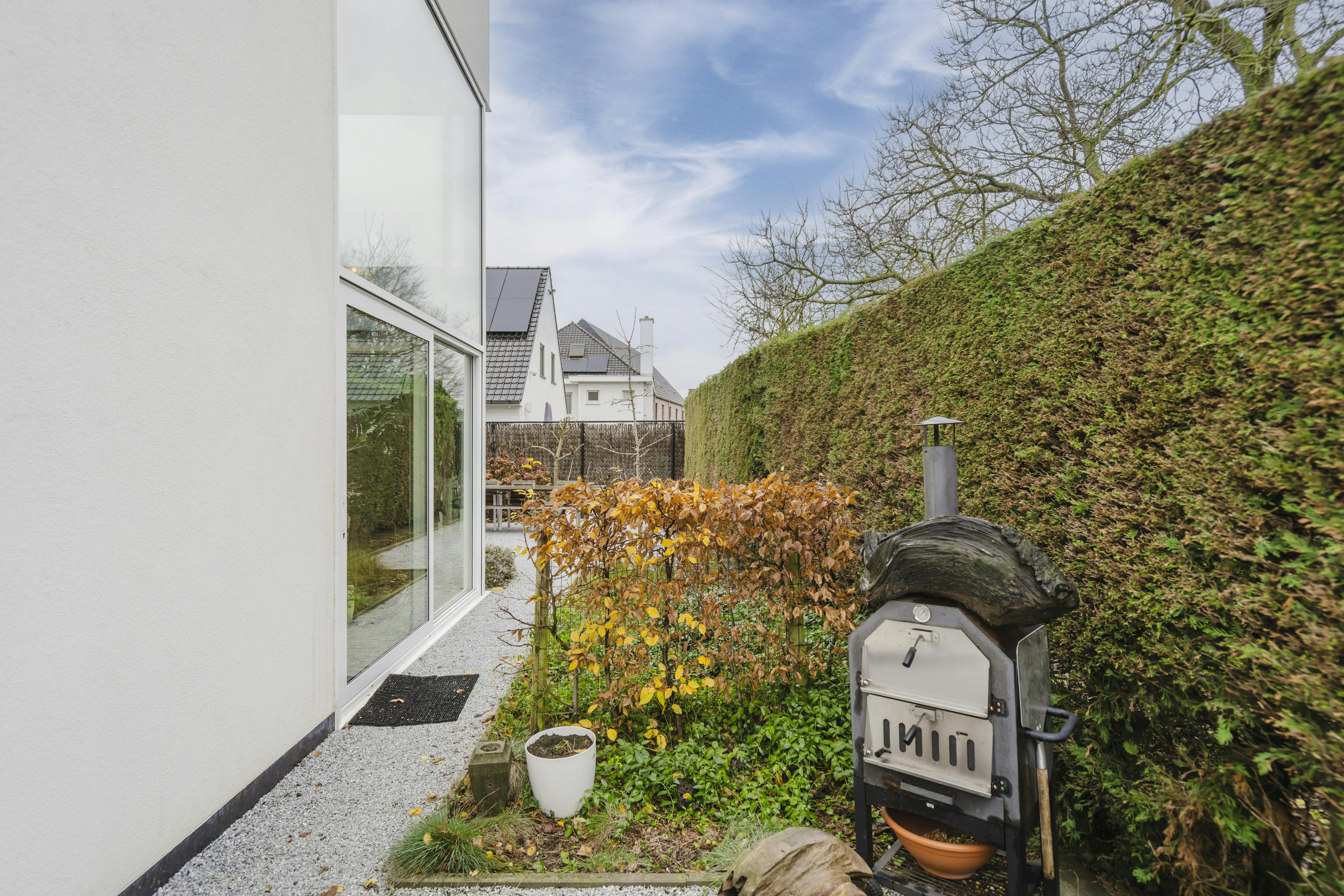 Recent modern huis te koop in hartje Waregem foto 31