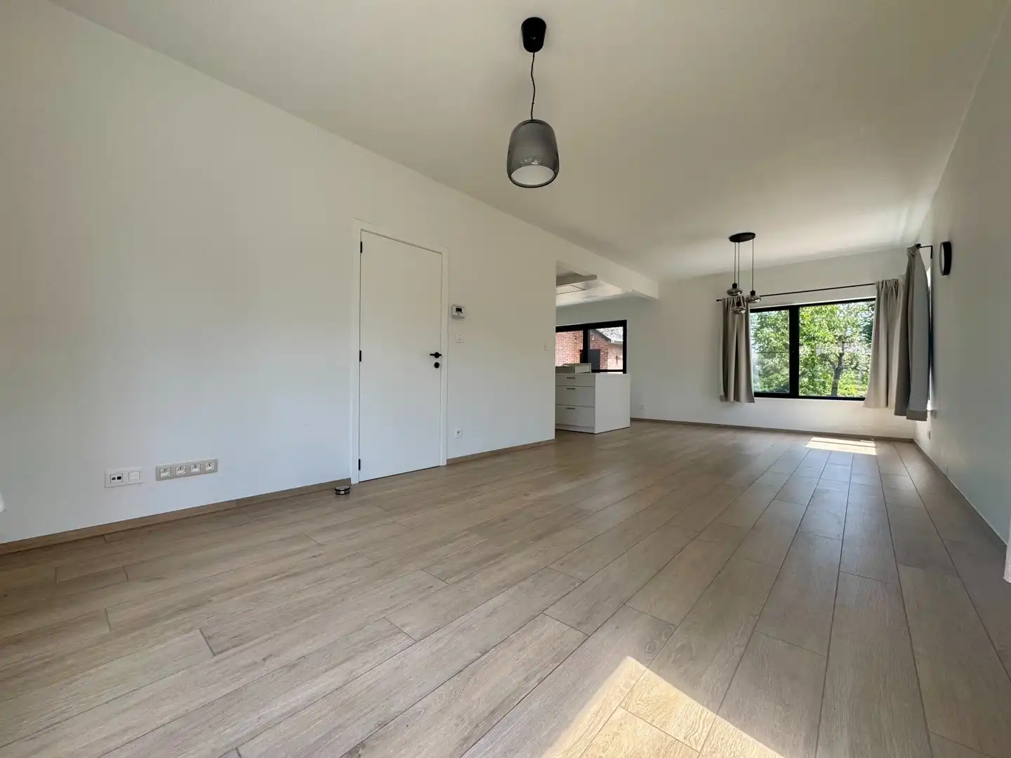Gerenoveerde vrijstaande woning met 3 slaapkamers te huur foto 5