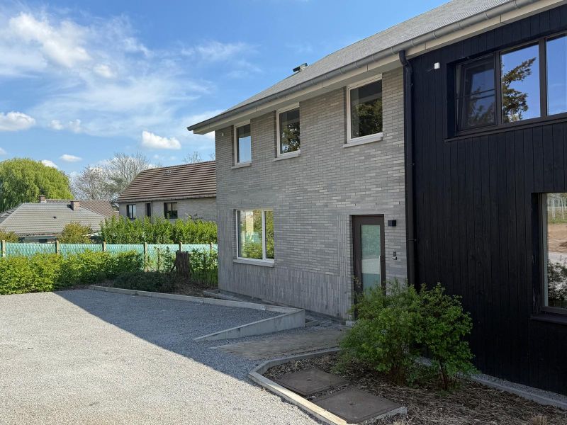 Enerigezuinige woning gelegen in Rozebeke foto 2