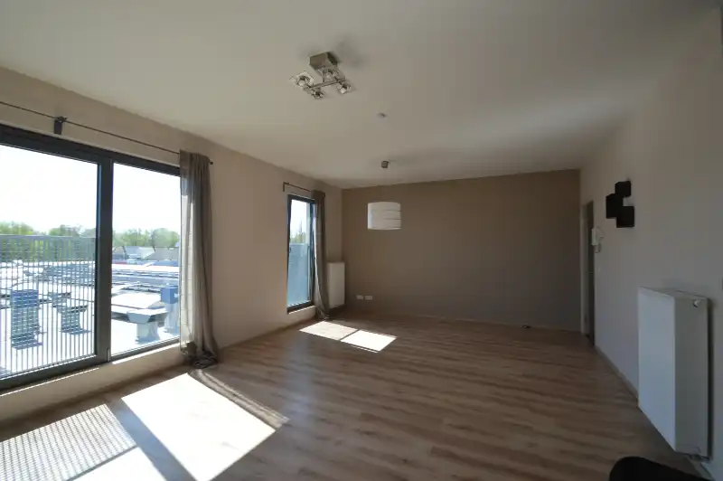 Instapklaar 2-slaapkamerappartement nabij Coupure en Groenevalleipark foto 5