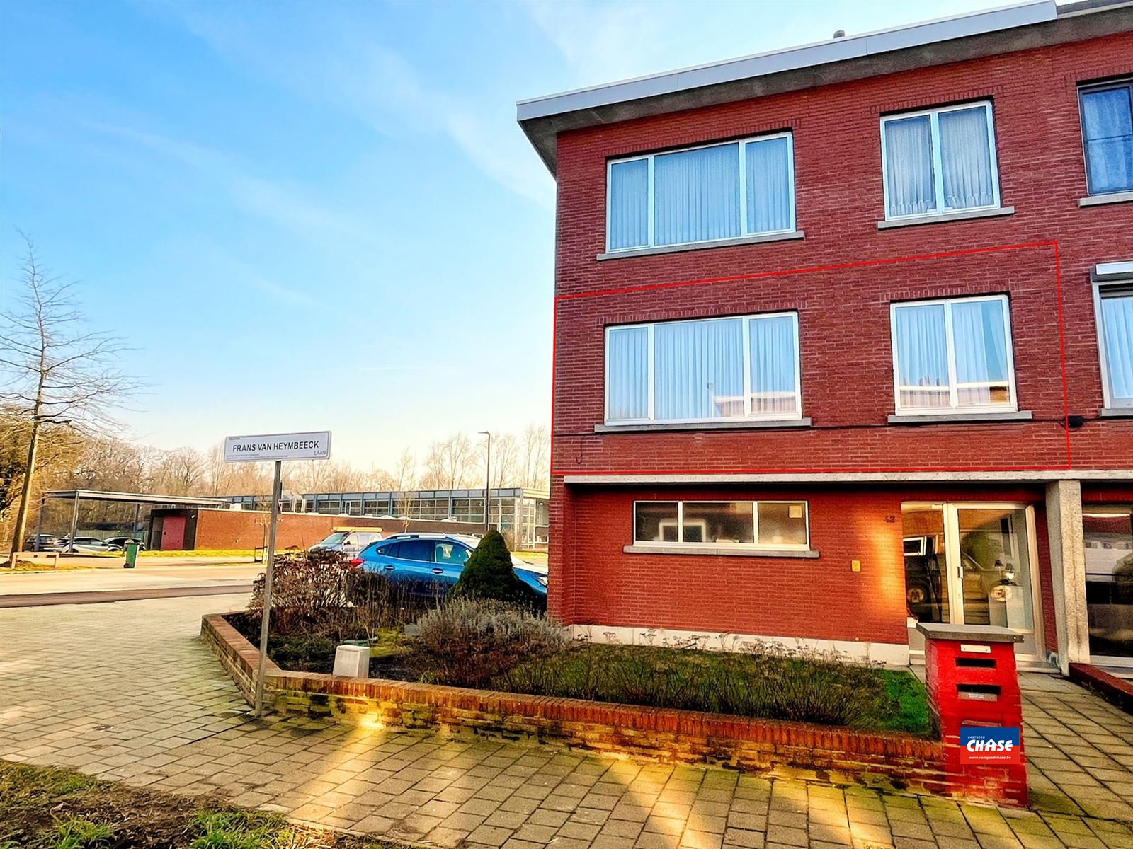 Charmant 2-slpk appartement met 2 garages in Deurne foto 12