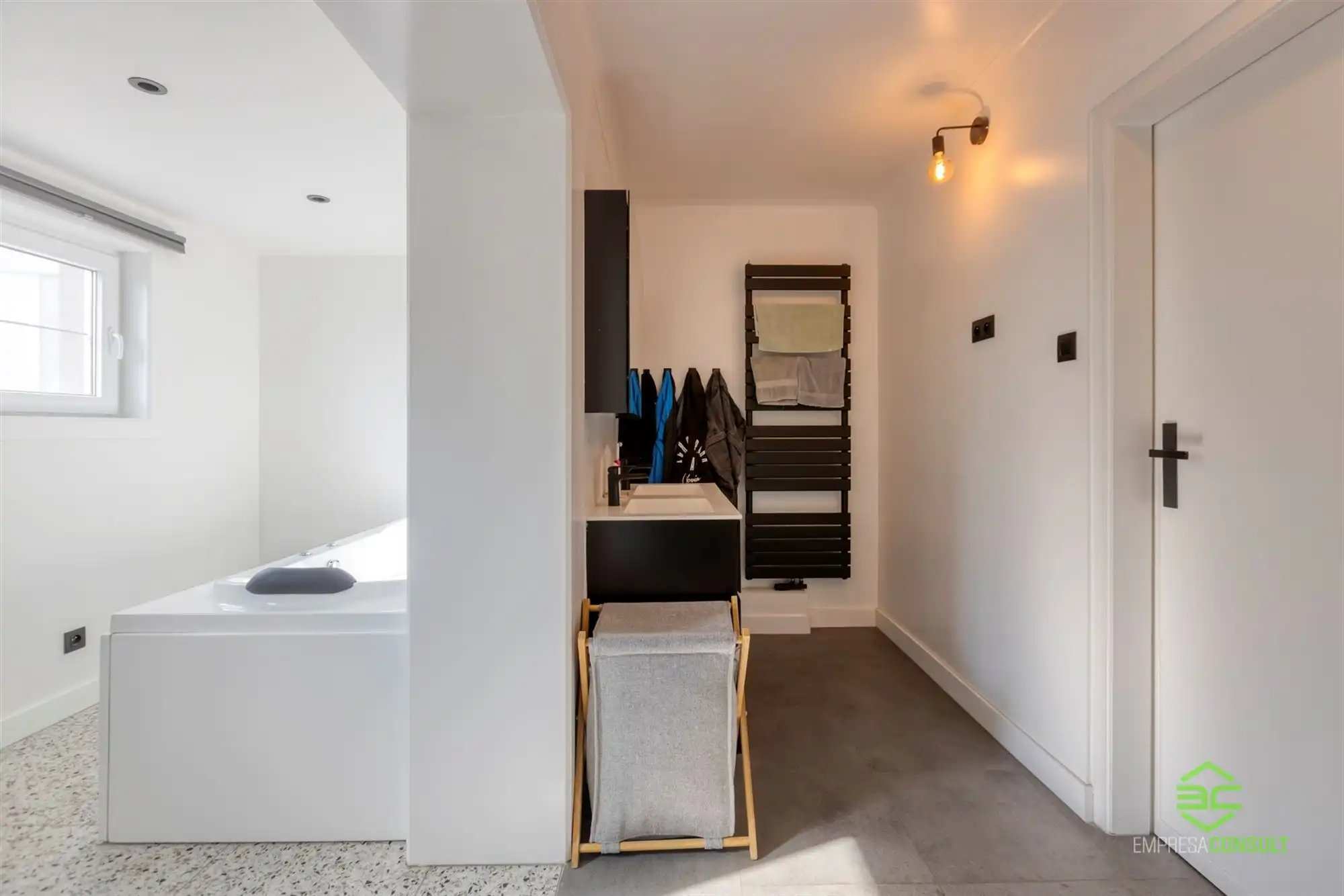 Instapklare gezinswoning met 3/4 slpk in Kuringen! foto 20