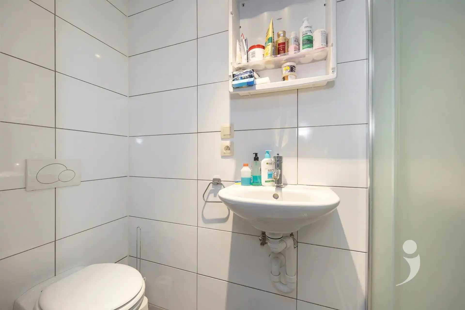 Rustige en lichtrijke studentenkamer op toplocatie  foto 7