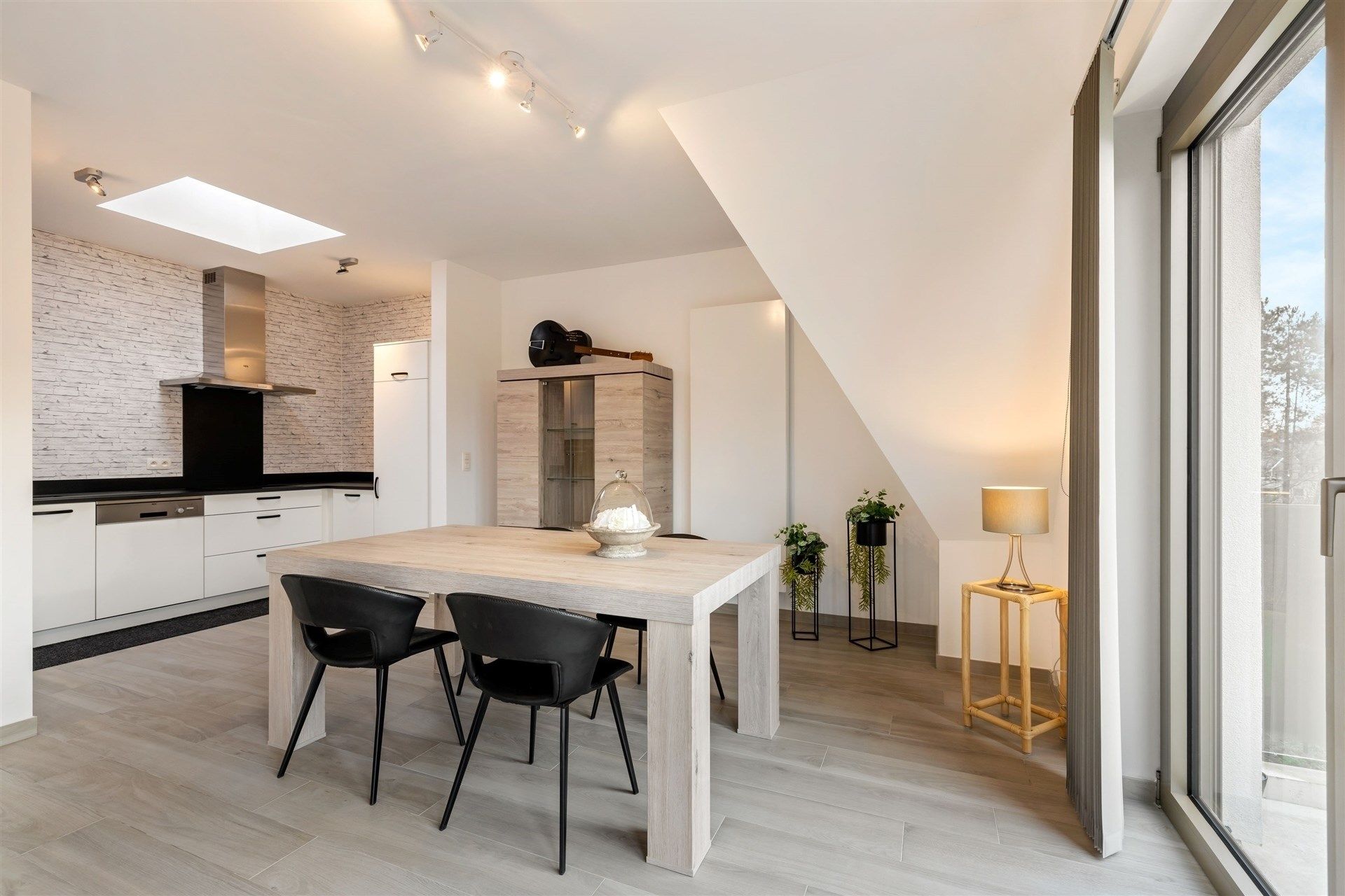 Luxueus appartement met 2 slaapkamers in het centrum van Stekene foto {{pictureIndex}}
