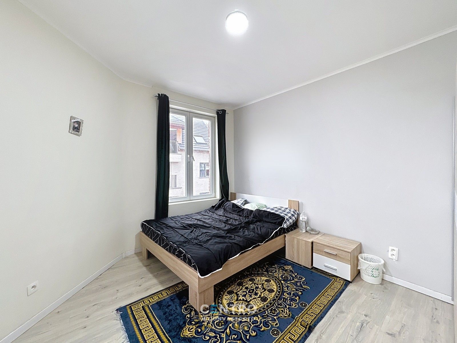 Gerenoveerde woning met 4 ruime slpks! foto 11