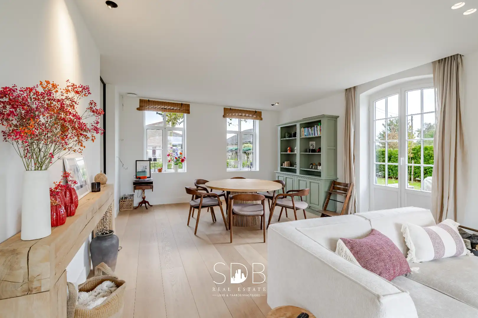 Landelijke villa met gezinstuin op 852m² foto 7
