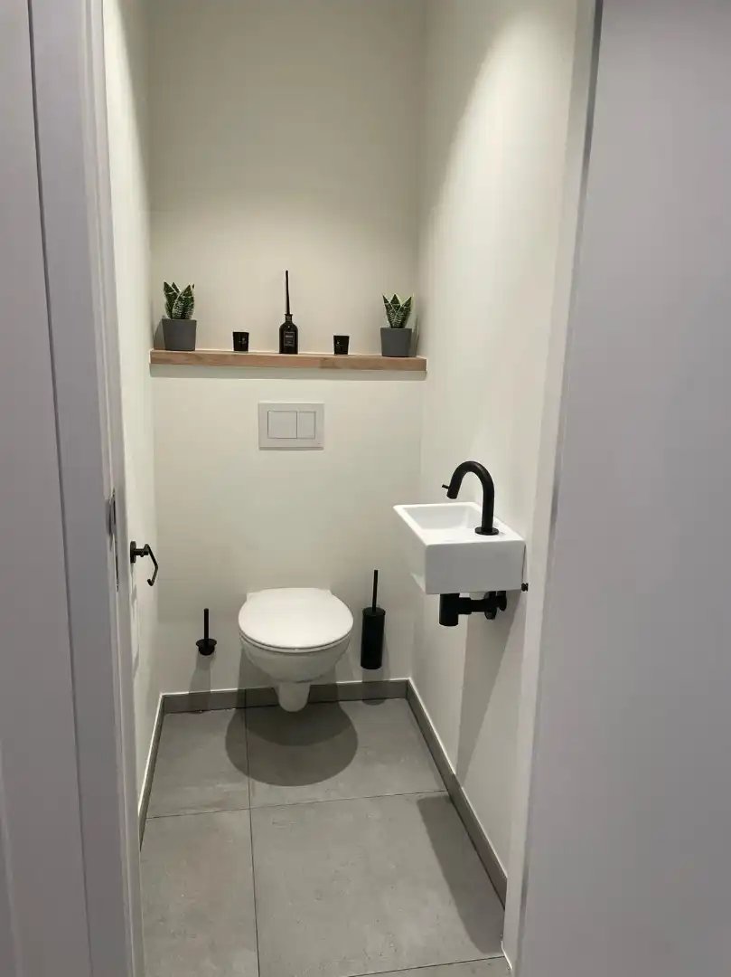 Welkom in deze ruime, vernieuwde BEN-woning met mogelijk 4 ruime slaapkamers, uitweg en zonnepanelen! foto 9