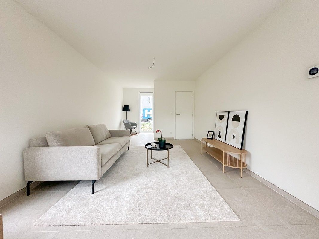 Hectaar bouwt twee ruime halfopen woningen te Serskamp foto 3