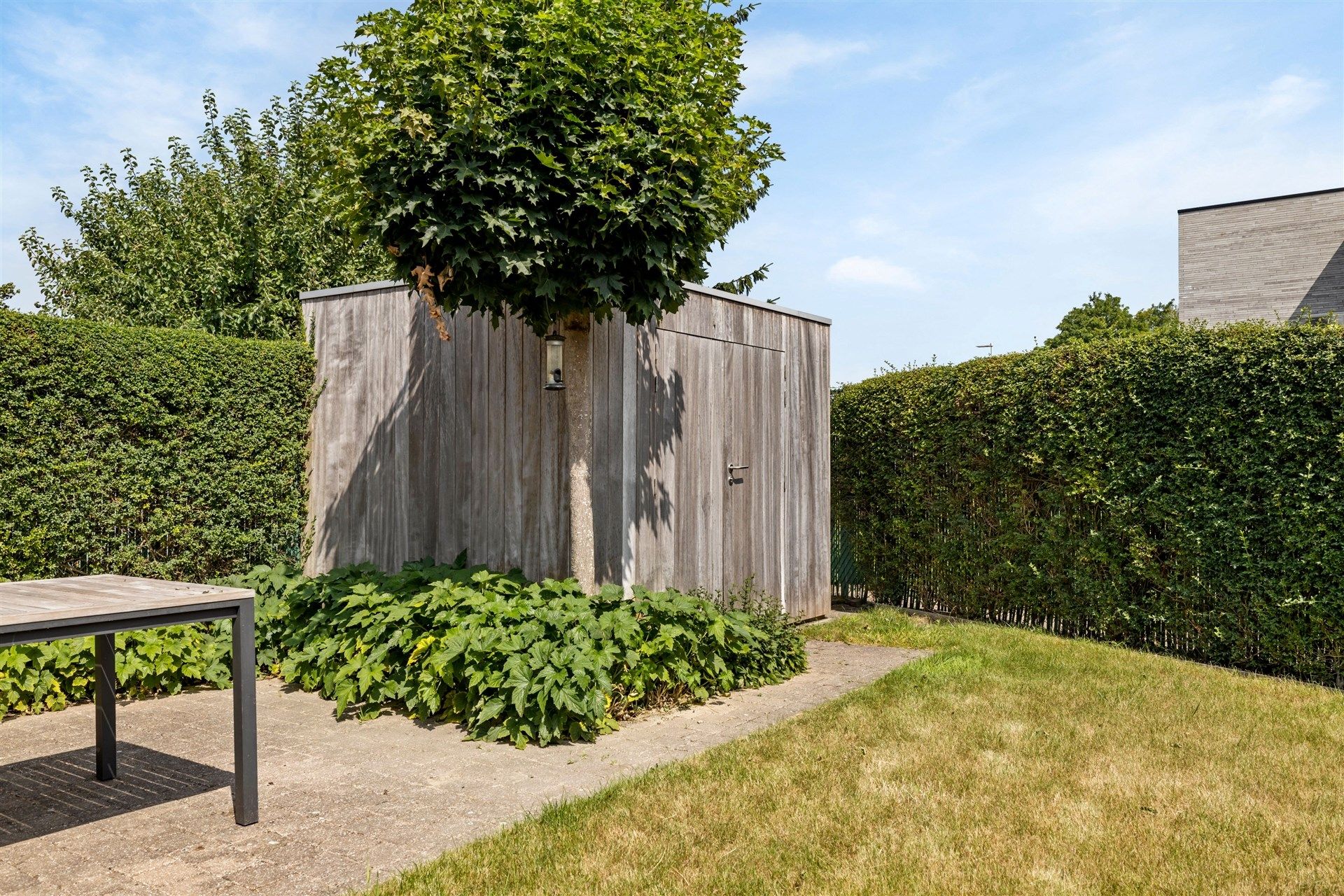Instapklare gezinswoning met 3 slaapkamers nabij het centrum foto 24