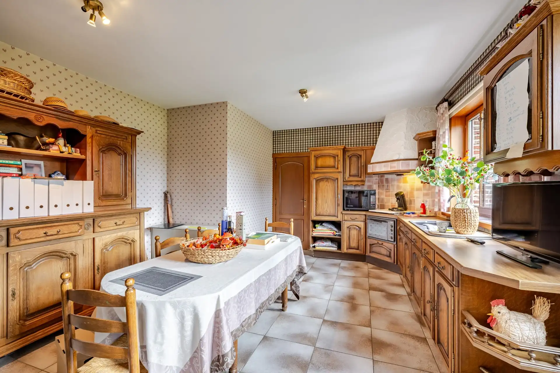 Villa met 4 slaapkamers, bureel en uitstekende bereikbaarheid in Meerbeke (Ninove) foto 7