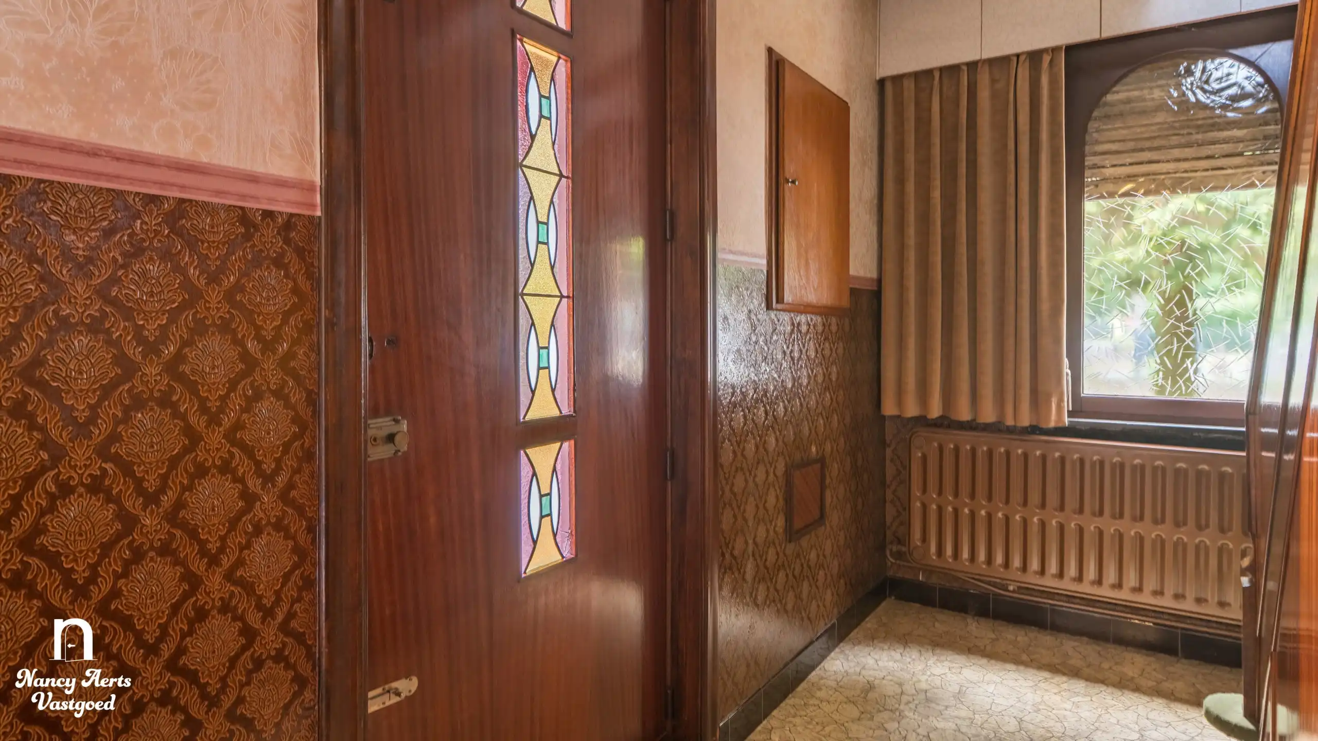 Charmante te renoveren woning op een rustige locatie foto 22