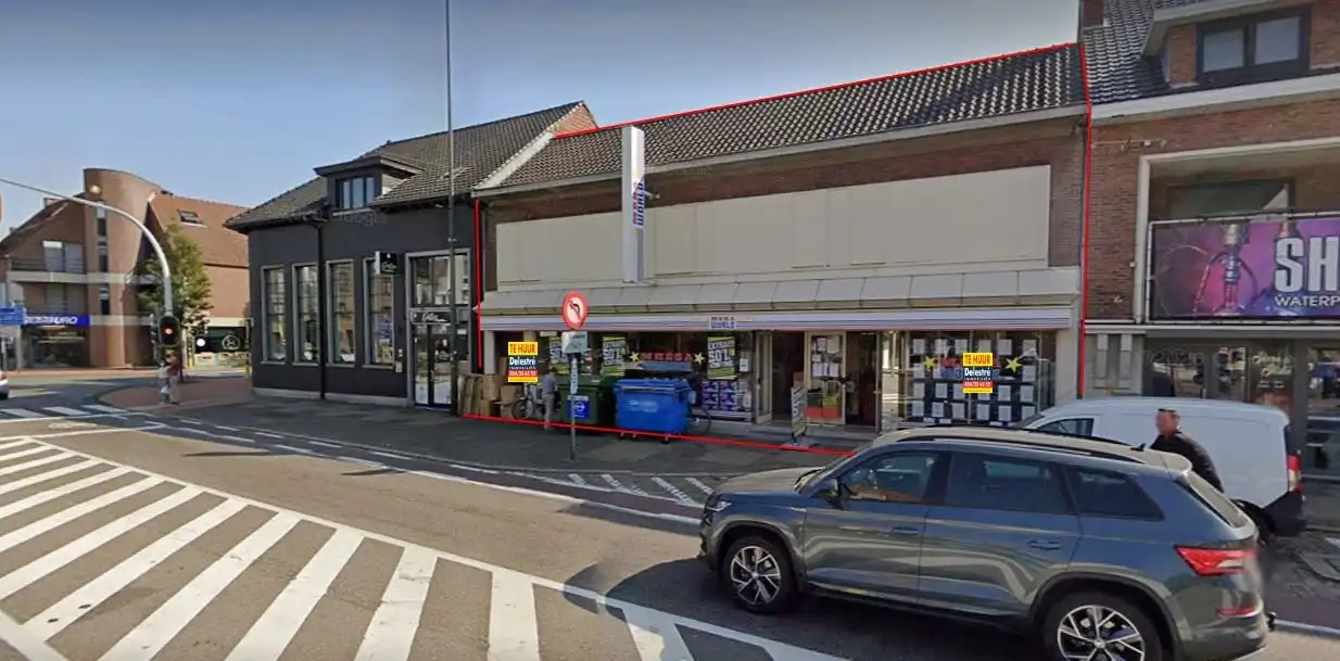 RUIM COMMERCIEEL PAND TE KOOP foto {{pictureIndex}}