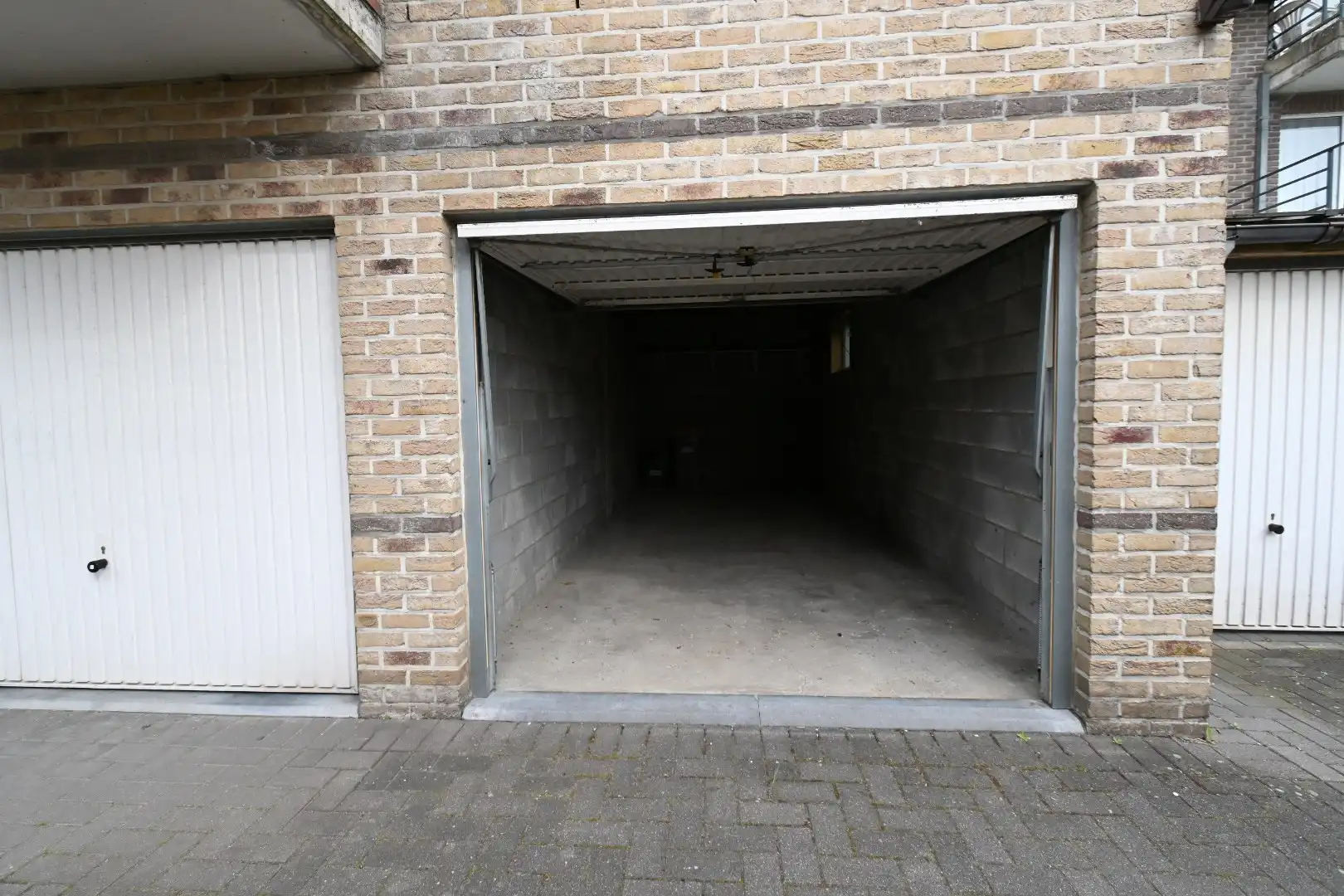 Gelijkvloers appartement met 2 slaapkamers en garage foto 18