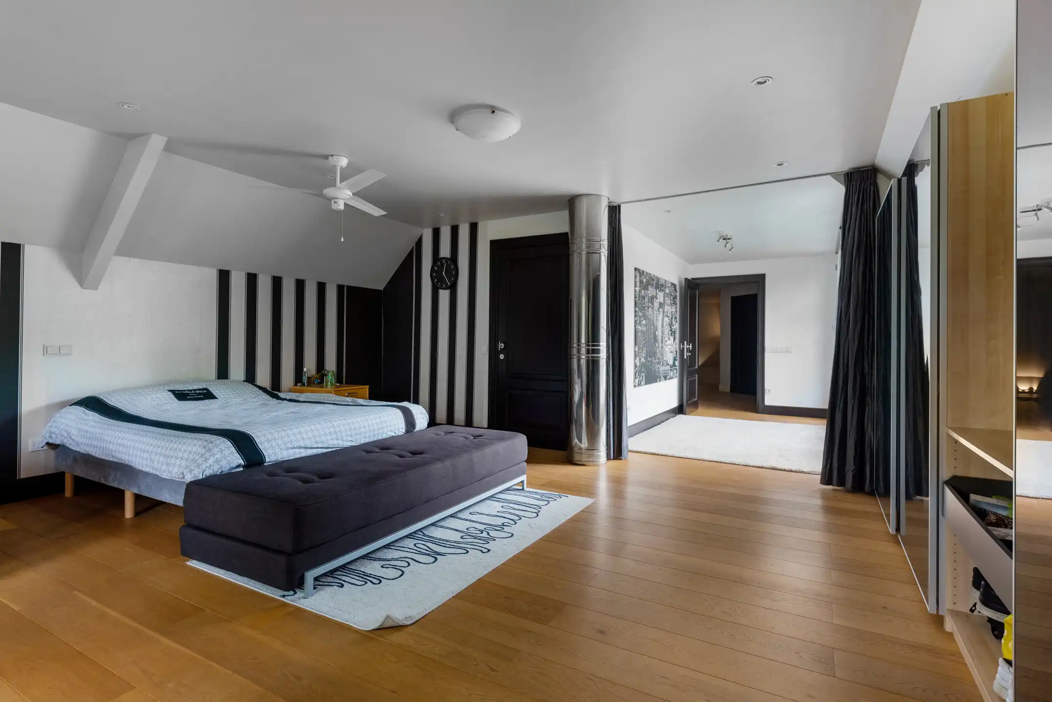 Exclusieve villa met zwembad op een perceel van 6.420 m² foto 34