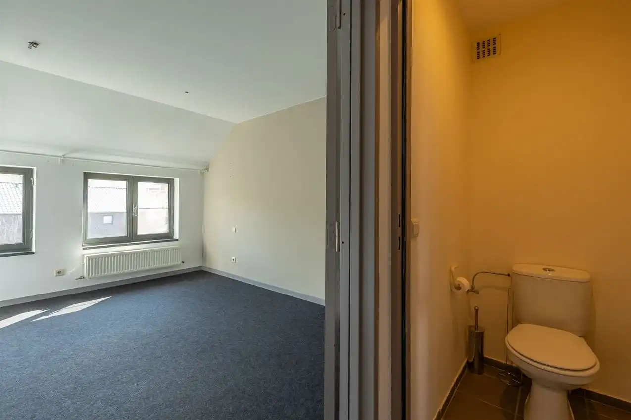 instapklare woning (3 slpk) in oude gemeenteschool foto 28