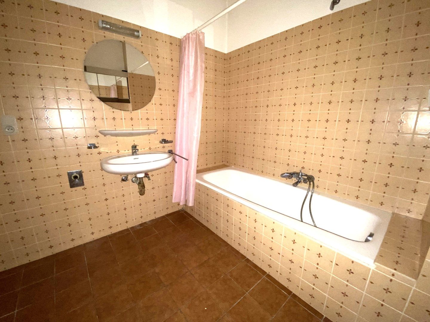 Appartement met 2 slpks. en garagebox foto 8