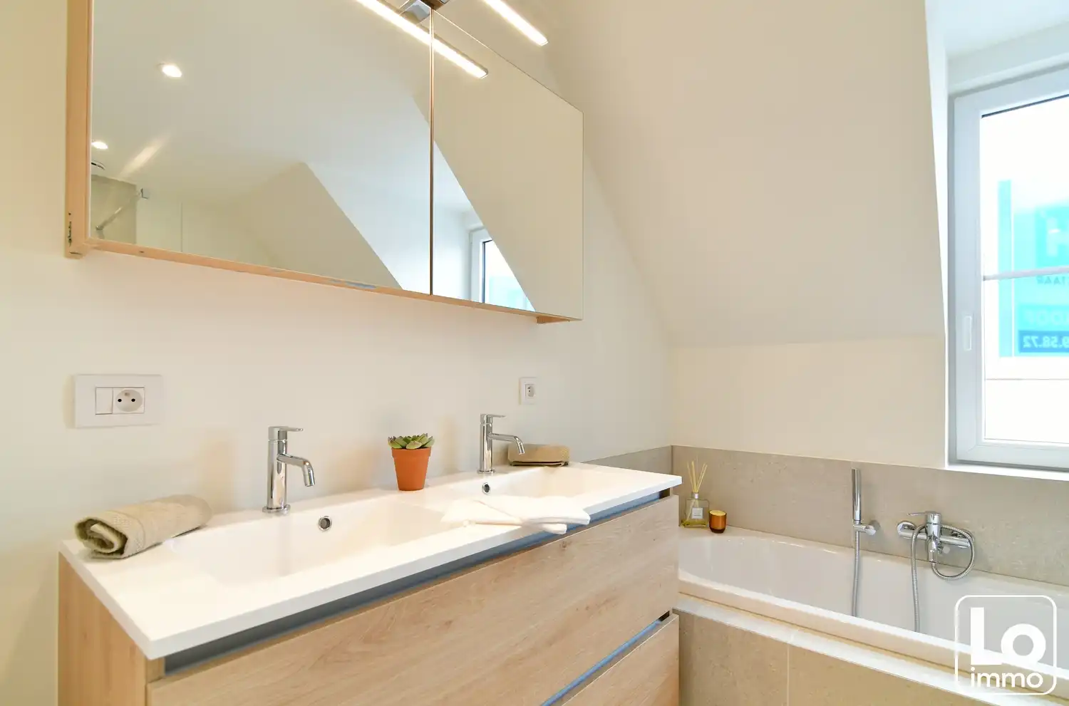Nieuwbouwwoning met prachtig verzicht nabij centrum Lochristi foto 12