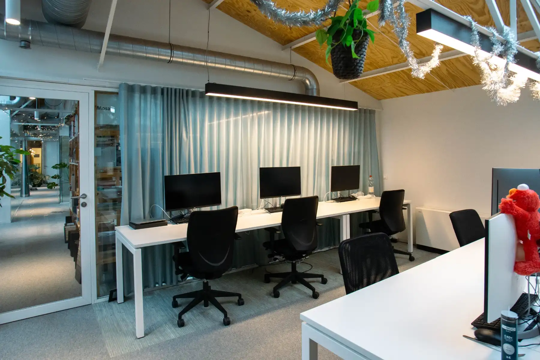 Kantoren in business center WATT Factory foto 18