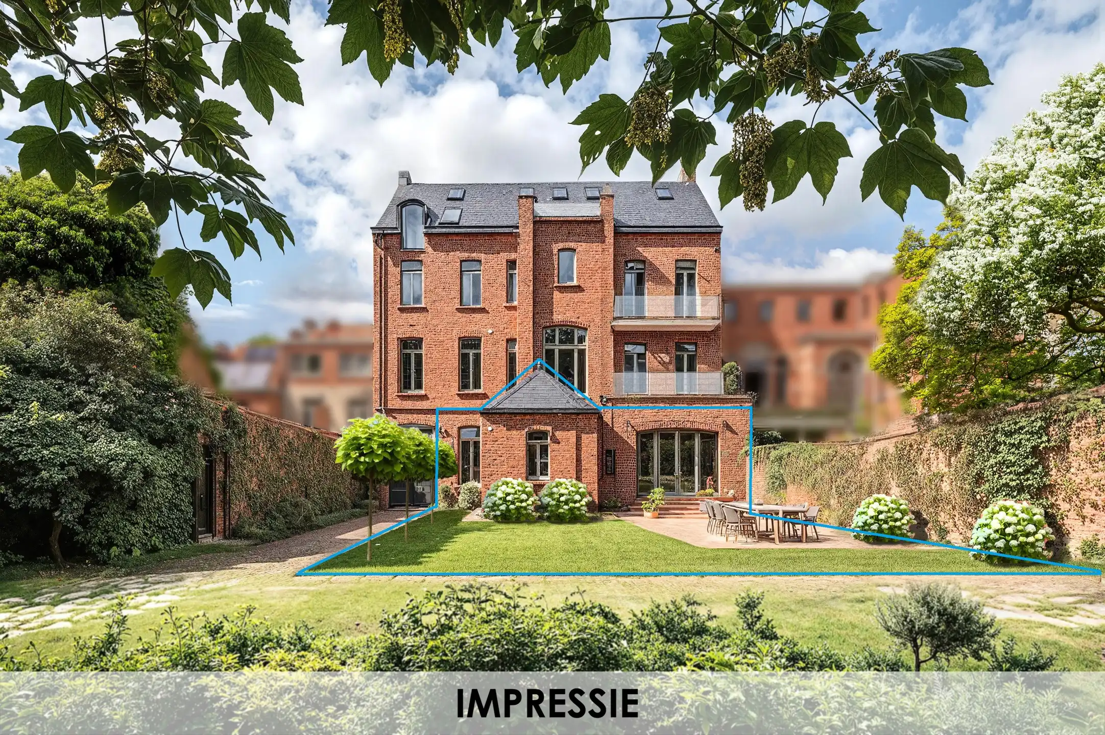 Villa appartement 267m² + tuin in uniek en historisch kader  foto {{pictureIndex}}