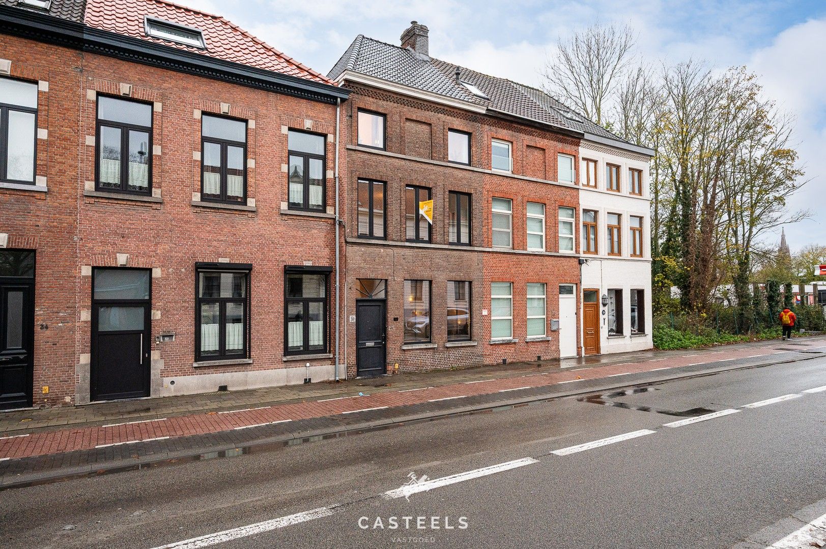 Instapklare stadswoning nabij station Brugge met tuin en studio foto 28